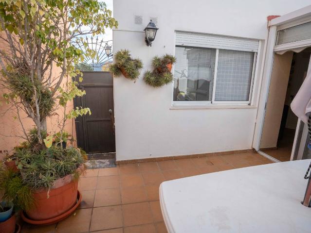 Casa adosada en Venta en Centro