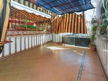 Casa adosada en Venta en Centro