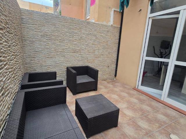 Casa adosada en Venta en Centro