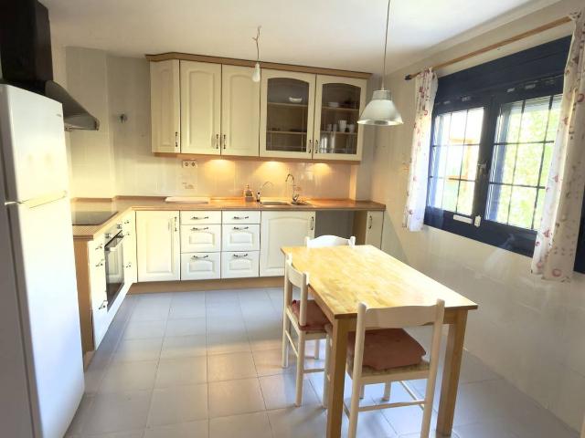 Casa adosada en Venta en Centro