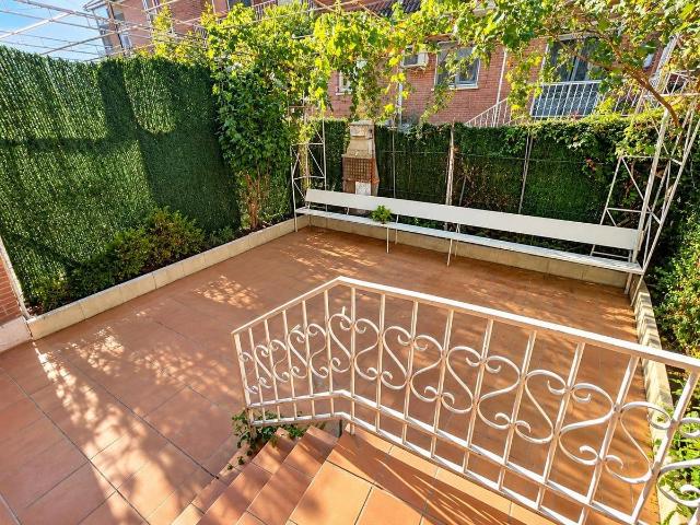 Casa adosada en Venta en Centro