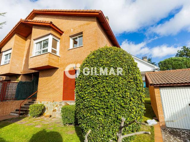 Casa adosada en Venta en Cercedilla