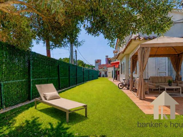 Casa adosada en venta en Cerdanyola del Vallès, Montflorit. Casa Totalmente reformada 2020 para entrar a vivir. Casas adosadas Cerdanyola del.