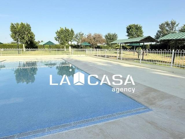 Casa adosada en Venta en Cerros de Montequinto