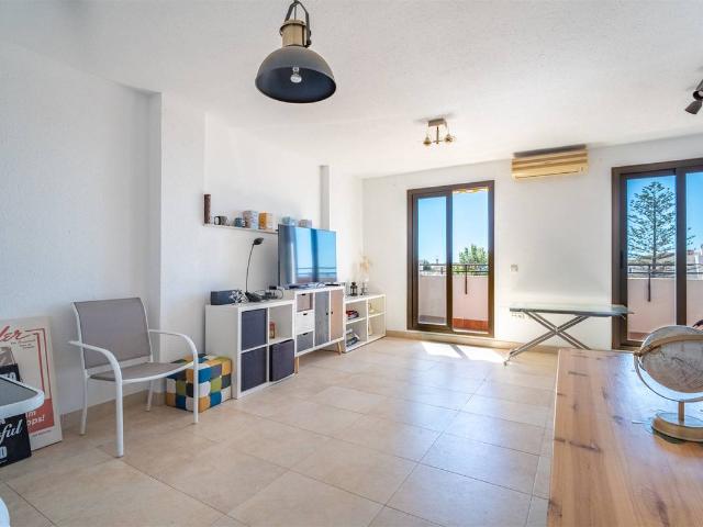 Casa adosada en Venta en Cerrado de Calderón Hacienda Paredes
