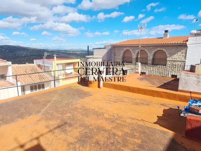 Casa adosada en Venta en Cervera del Maestre