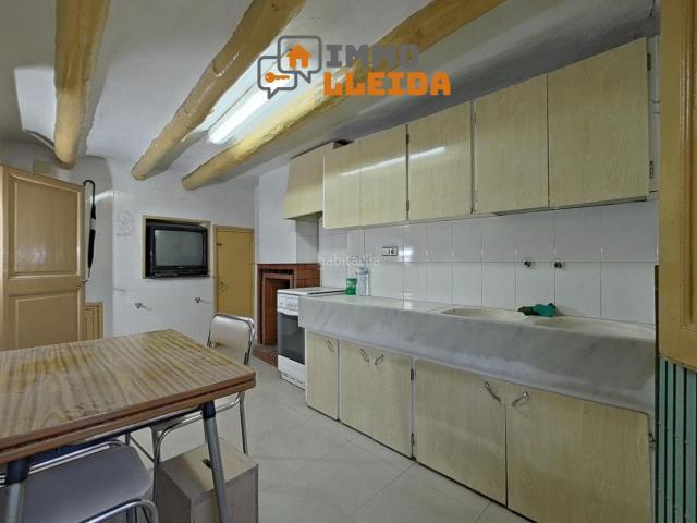 Casa adosada en venta en Cervera. OPORTUNIDAD Casa en Cervera. Casas adosadas.