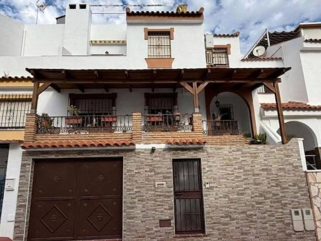 Casa adosada en Venta en Churriana El Pizarrillo La Noria Guadalsol