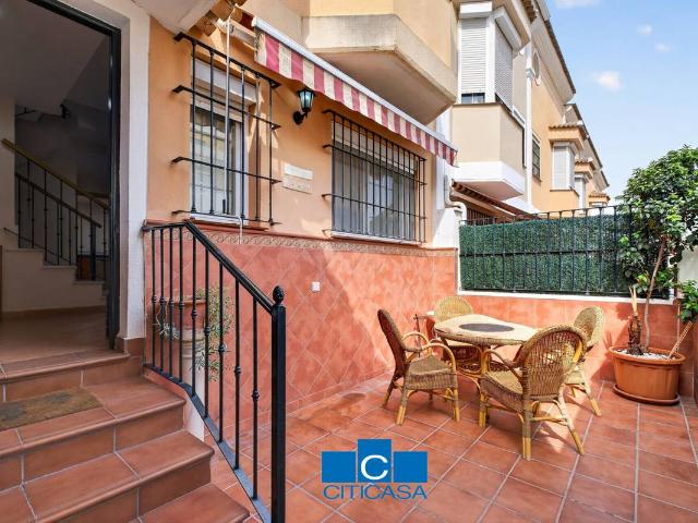 Casa adosada en Venta en Churriana El Pizarrillo La Noria Guadalsol