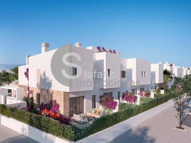 Casa adosada en Venta en Churriana El Pizarrillo La Noria Guadalsol