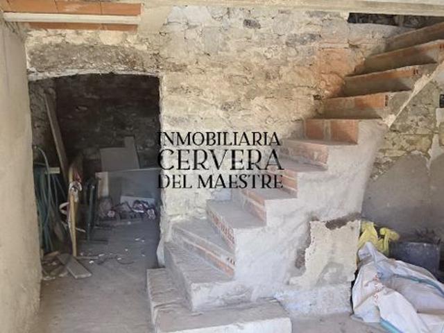 Casa adosada en venta en Xert. Tradicional Casa De Pueblo En Xert Chert de 120m2 En Proyecto De Remodelación. Solo Falta Terminar Interior. Casas adosadas.