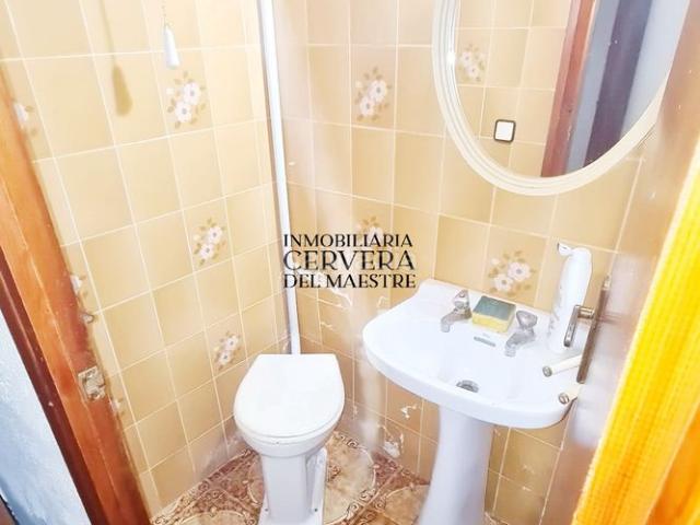 Casa adosada en venta en Xert. ¡Rebajado desde 50.000 A 48.000! Casa de pueblo ubicada en el municipio de Chert Xert castellon. Casas adosadas.