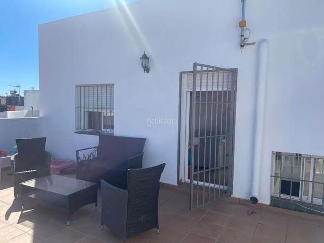 Casa adosada en venta en Chiclana de la Frontera, Núcleo urbano. Vivienda tipo Casa Adosada a la Venta en Fuente Amarga. Casas adosadas Chiclana de la.