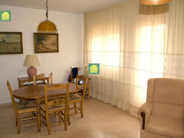 Casa adosada en venta en Chinchilla de Monte Aragón. LA CASITA INMOBILIARIA VENDE MAGNIFICA VIVIENDA UNIFAMILIAR EN VILLAR DE CHINCHILLA. Casas adosadas Chinchilla de Monte.