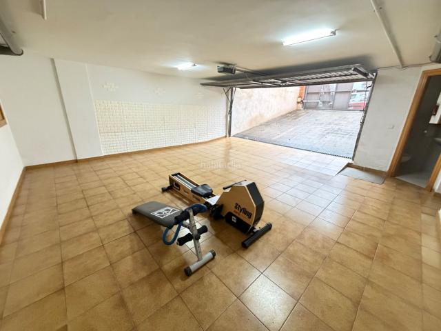 Casa adosada en venta en Ciudad Real, Ciudad Jardín. Estupenda vivienda con piscina privada. Casas adosadas Ciudad.