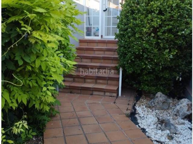 Casa adosada en venta en Ciudad Real, Los Rosales. Casa adosada en venta en Plaza de TorosLa GuijaSanta MaríaCiudad JardínLos Rosales13005. Casas adosadas Ciudad.