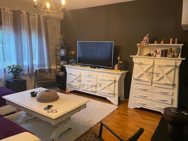 Casa adosada en venta en Ciudad Real, Los Rosales. Preciosa adosado para entrar a vivir. Casas adosadas Ciudad.