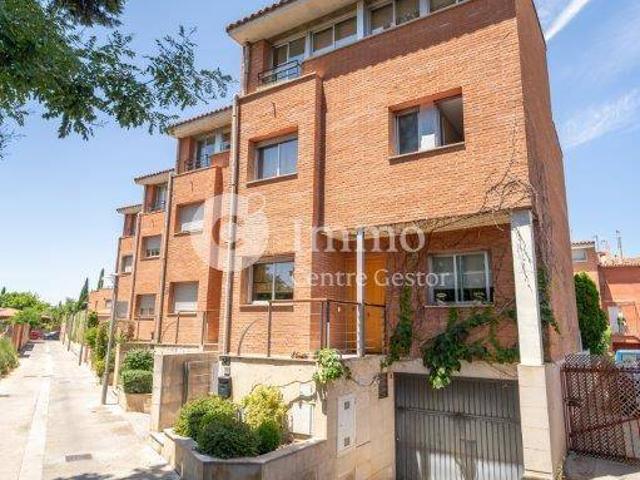 Casa adosada en Venta en Ciutat Jardí
