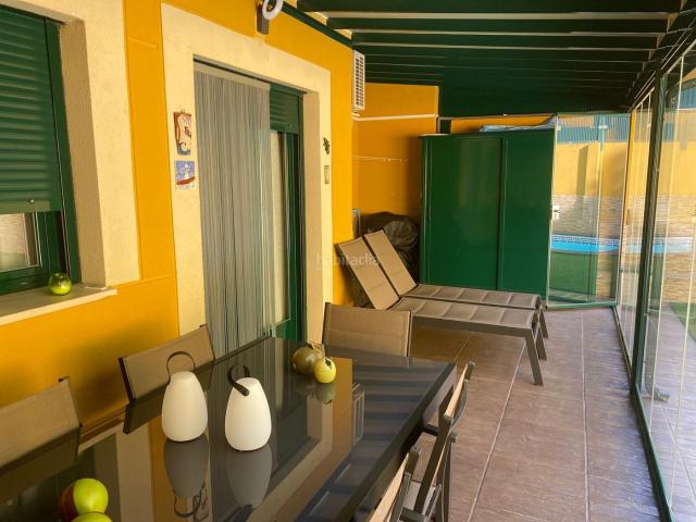 Casa adosada en venta en Ciempozuelos, Cuevas Ilustración. Excelente chalet con piscina privada. Casas adosadas.