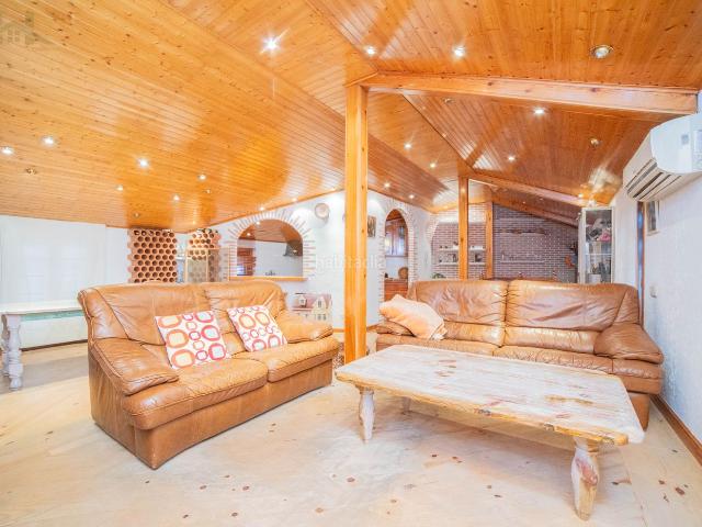 Casa adosada en venta en Ciempozuelos, Estación Psiquiátrico San José. EN VENTA: IMPRESIONANTE CHALET ADOSADO EN CIEMPOZUELOS. Casas adosadas.