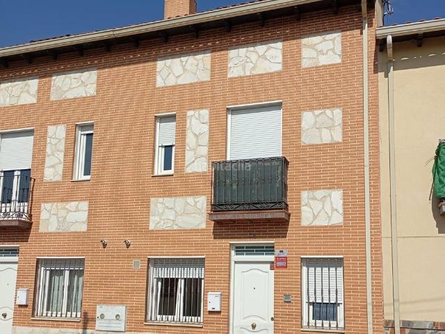Casa adosada en venta en Ciempozuelos, San Benito Soledad Hispanidad. EL CHALET QUE YA NO SE CONSTRUYE 5 NIVELES, ESPACIOS INFINITOS Y UN HOGAR DEL QUE NO QUERRÁS SALIR. Casas adosadas.