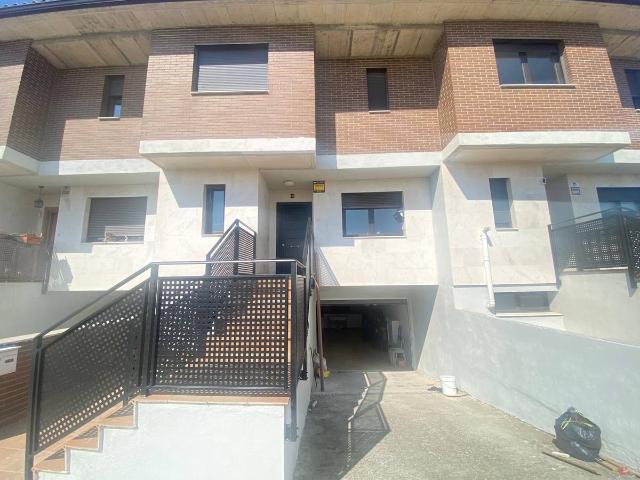 Casa adosada en Venta en Cintruénigo