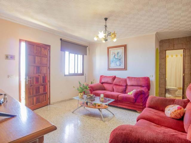 Casa adosada en Venta en Cruz Santa