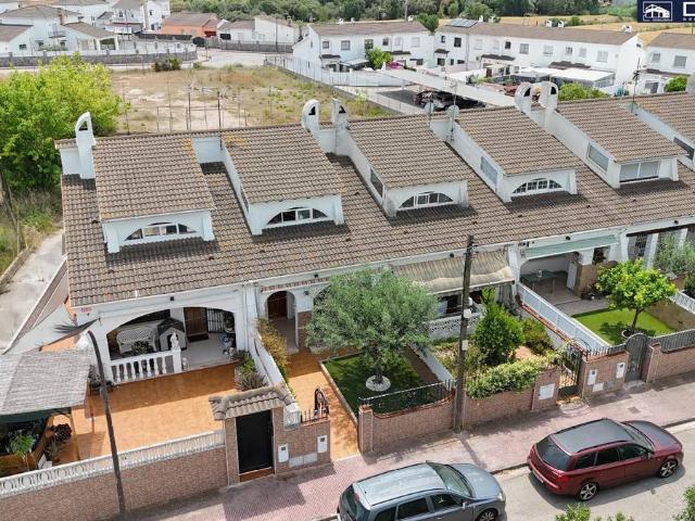 Casa adosada en Venta en Creixell