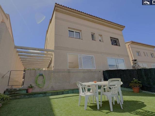 Casa adosada en Venta en Creixell