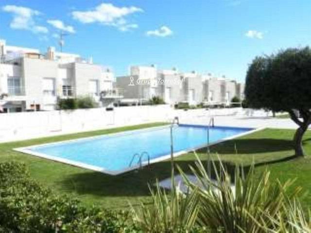 Casa adosada en Venta en Creixell
