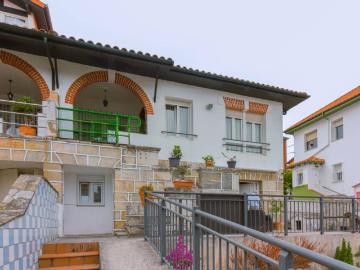 Casa adosada en Venta en Cuatro Caminos