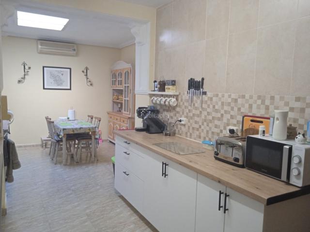 Casa adosada en venta en Cuevas del Campo. Casas adosadas Cuevas del.