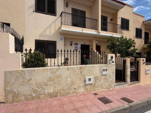 Casa adosada en Venta en Cuevecitas Malpaís