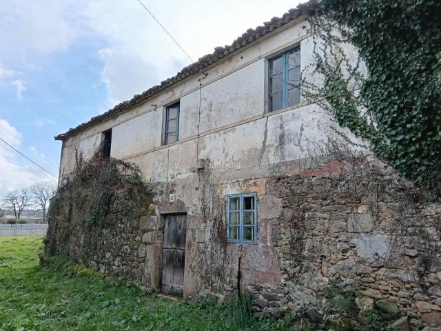 Casa adosada en venta en Curtis. Casas adosadas.