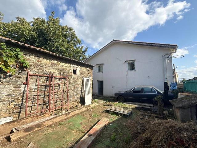 Casa adosada en Venta en A Gándara