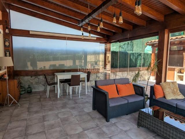 Casa adosada en venta en Amorebieta Etxano. Casa adosada esquinera en Aita Roman Urtiaga. Casas adosadas Amorebieta.