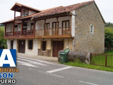Casa adosada en Venta en Ampuero