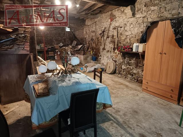 Casa adosada en venta en Ampuero. Casas adosadas.
