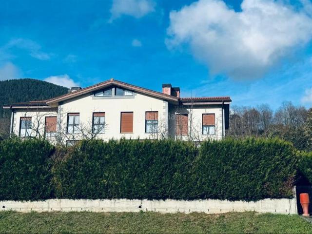 Casa adosada en venta en Andoain. PRECIOSA VILLA ADOSADA EN ANDOAIN. Casas adosadas.
