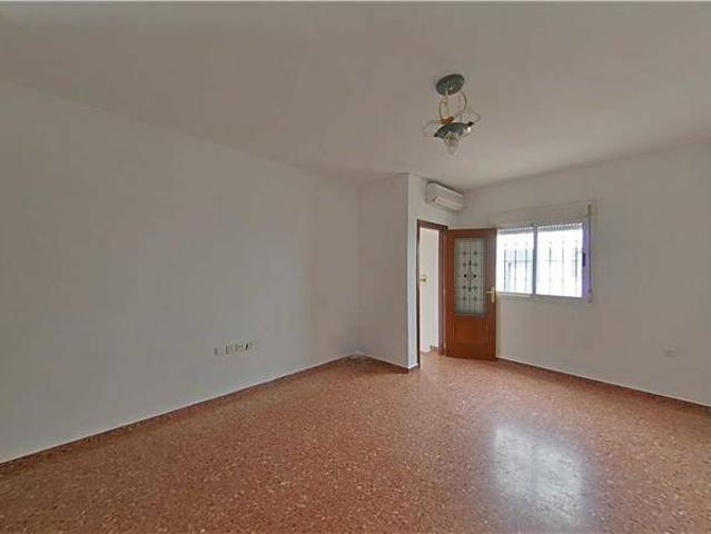 Casa adosada en Venta en Andújar