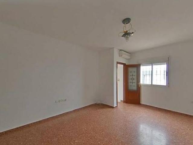 Casa adosada en Venta en Andújar