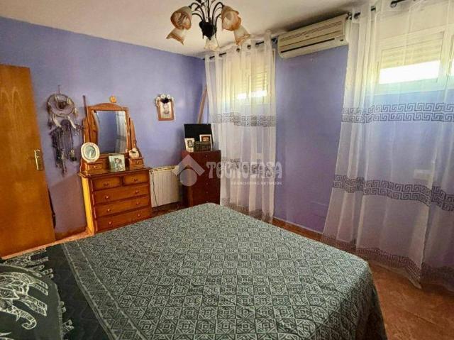 Casa adosada en Venta en Andújar