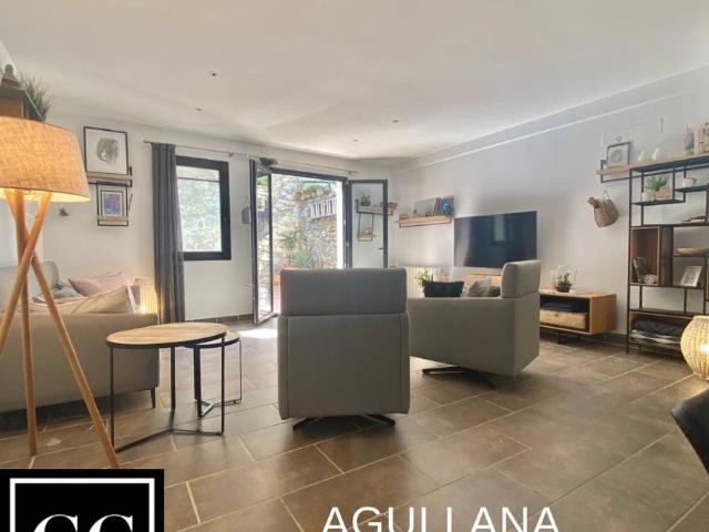 Casa adosada en Venta en Agullana