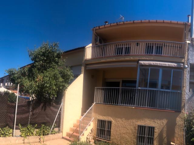 Casa adosada en Venta en Agramunt