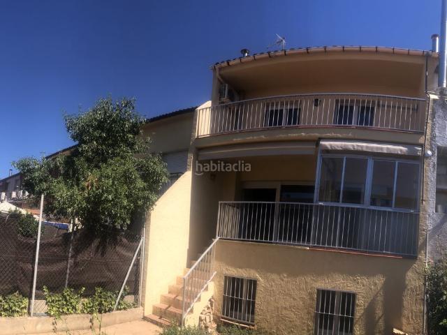 Casa adosada en venta en Agramunt. ¡ MAGNIFICA CASA EN ZONA RESIDENCIAL !. Casas adosadas.