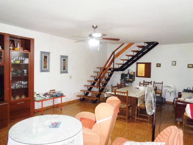 Casa adosada en Venta en Ahigal