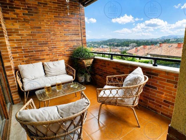 Casa adosada en Venta en Aiete