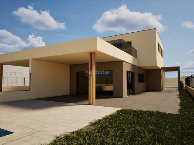 Casa adosada en venta en Aiguaviva. CASA ADOSSADA OBRA NOVA AIGUAVIVA. Casas adosadas.