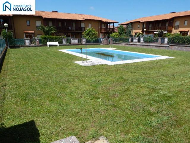 Casa adosada en Venta en Ajo