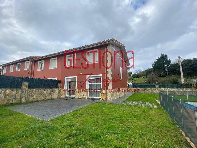 Casa adosada en Venta en Ajo